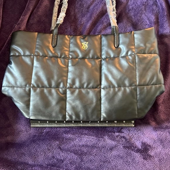 Black puffy Victoria’s Secret tote bag NWT! - Picture 7 of 10